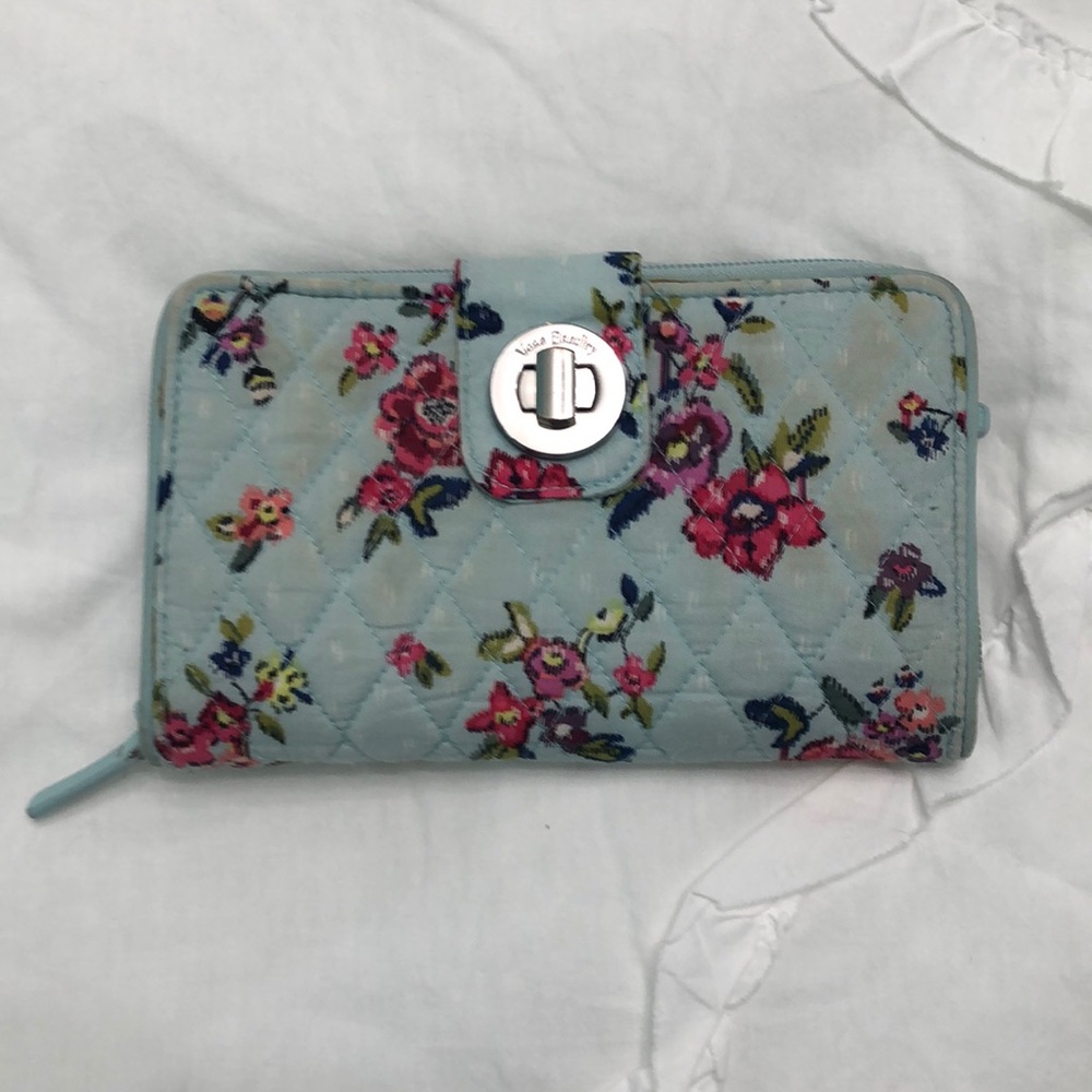 VERA BRADLEY WALLET